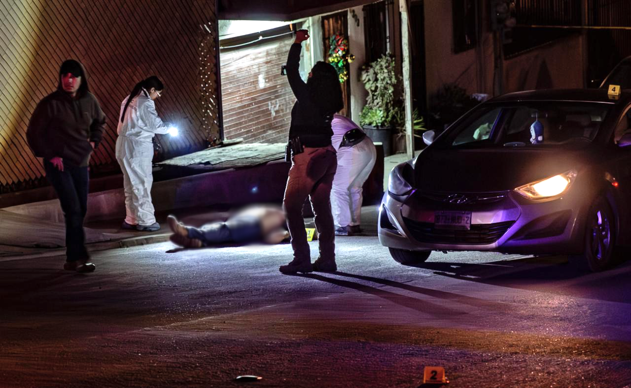 Loa agresores huyeron con el vehículo de la víctima.