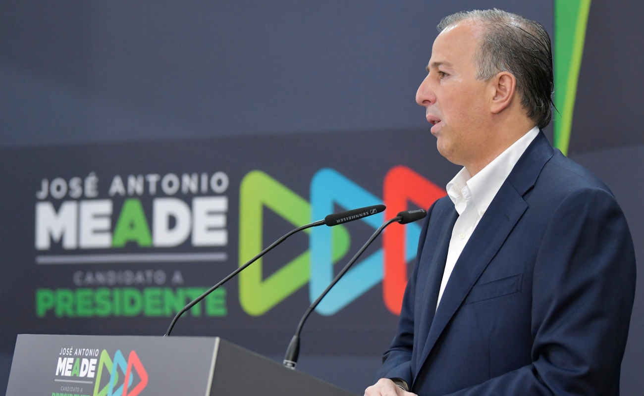 Durante el sexenio de presidente Vicente Fox, el país alcanzó su máximo histórico en producción de barriles con 3.4 millones.