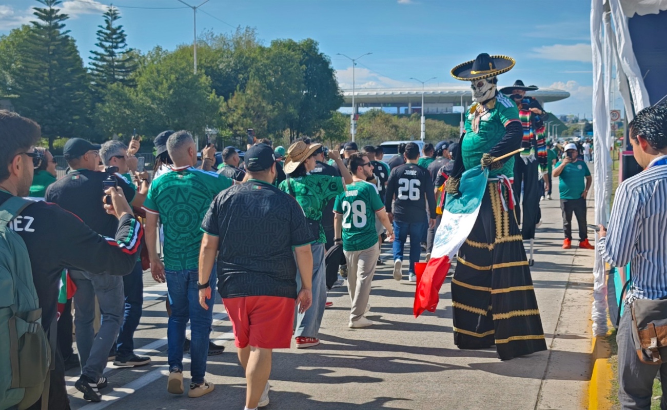 El ambiente festivo ha caracterizado la sedes mexicanas.