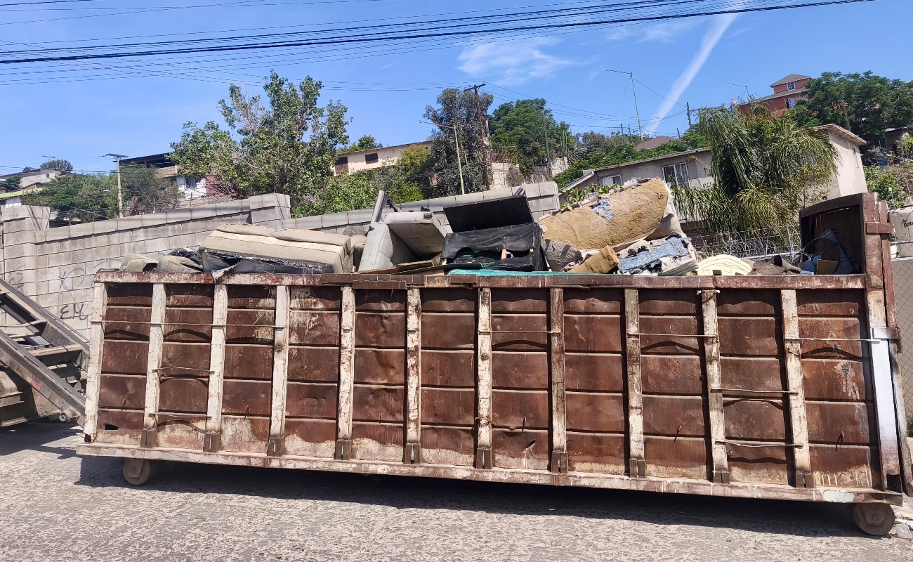 Recolecta Tecate 20 toneladas de basura voluminosa en Zapata y Morelos; suman casi 400 toneladas en el año
