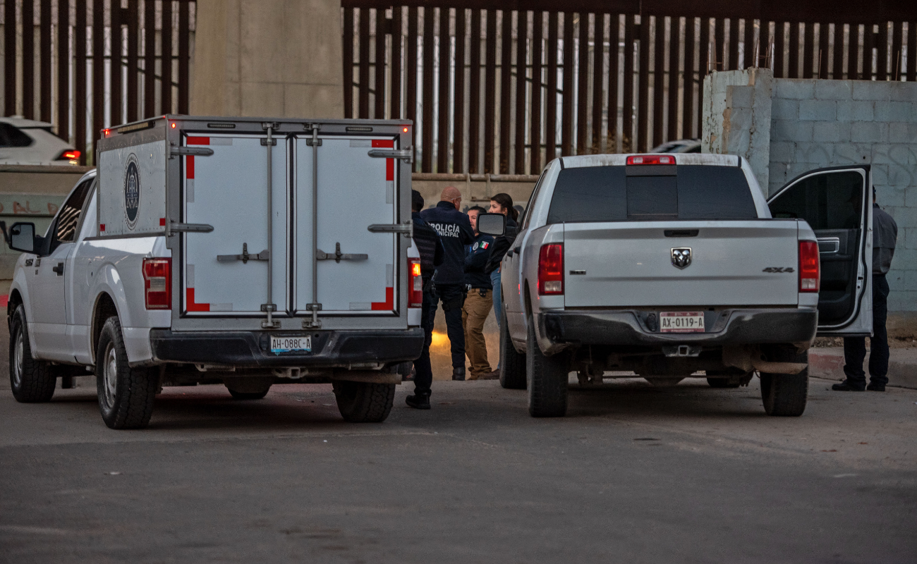 Sin identificar cuerpos hallados en canal de la Colonia Castillo
