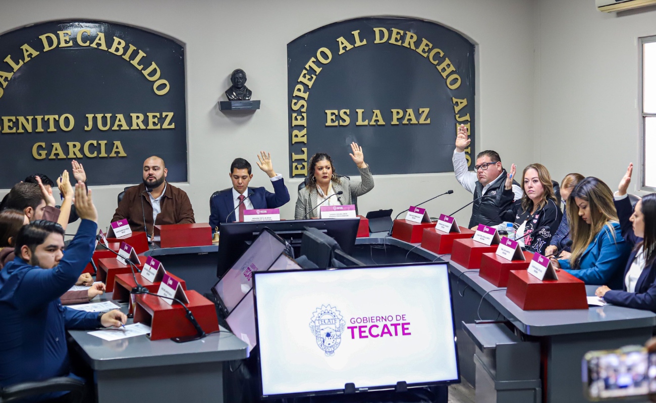 En sesión de Cabildo el Ayuntamiento de Tecate un convenio con el Gobierno del Estado.