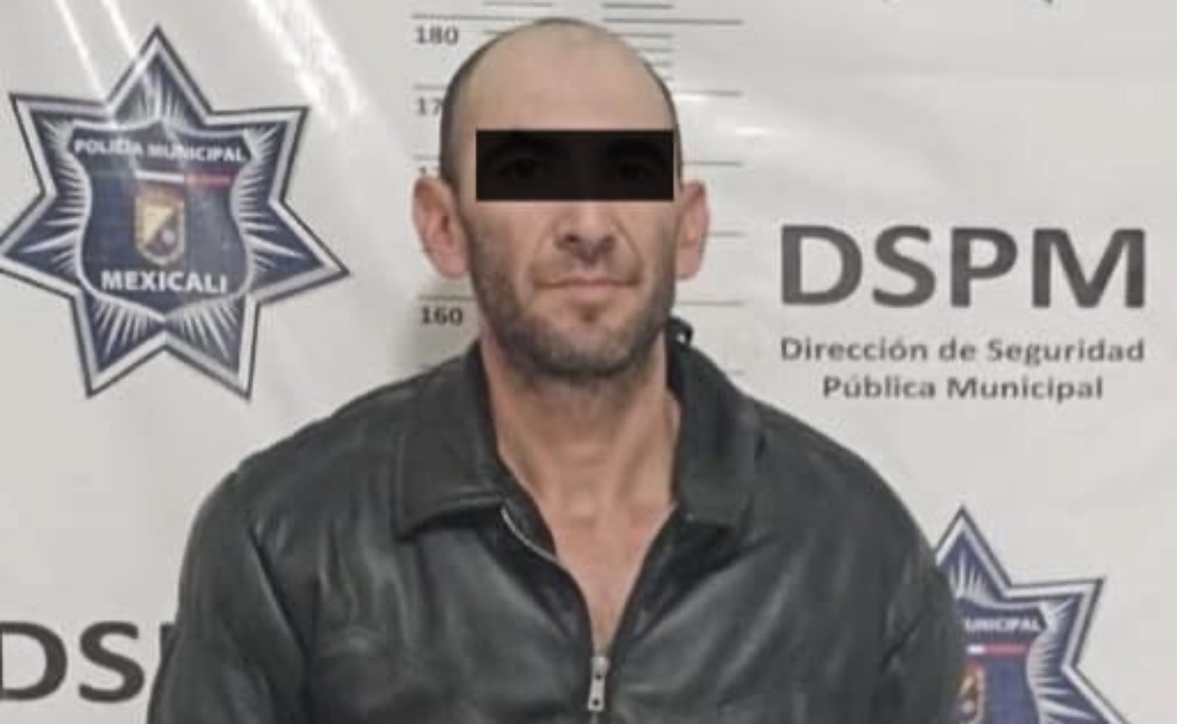 Policía Municipal de Mexicali detuvo a Óscar Luis “N” y Guadalupe “N” por omisión de cuidados tras reportarse a una menor de 2 años con lesiones.