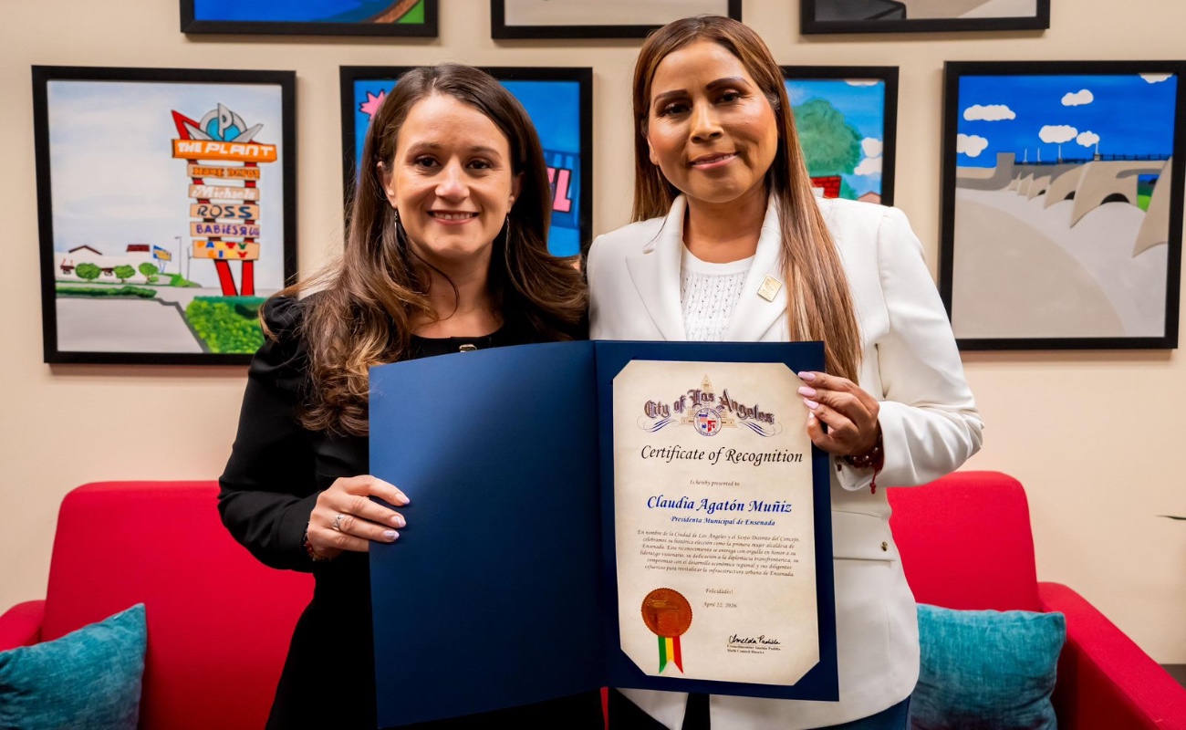 Sostuvo una reunión de trabajo con María Salinas, presidenta y CEO de la Cámara de Comercio del Área de Los Ángeles, California.