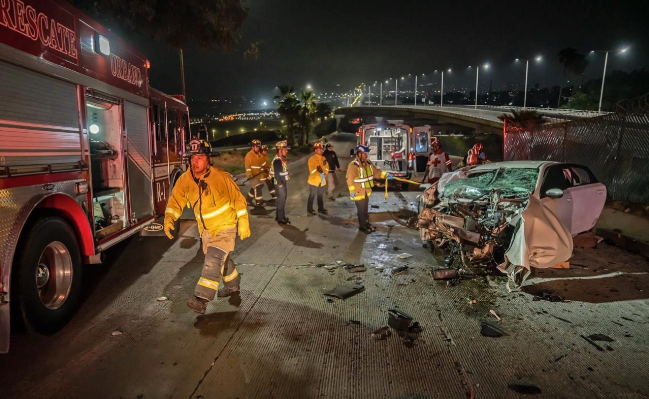 Muere joven mujer tras chocar en la Avenida Internacional; hay dos lesionados