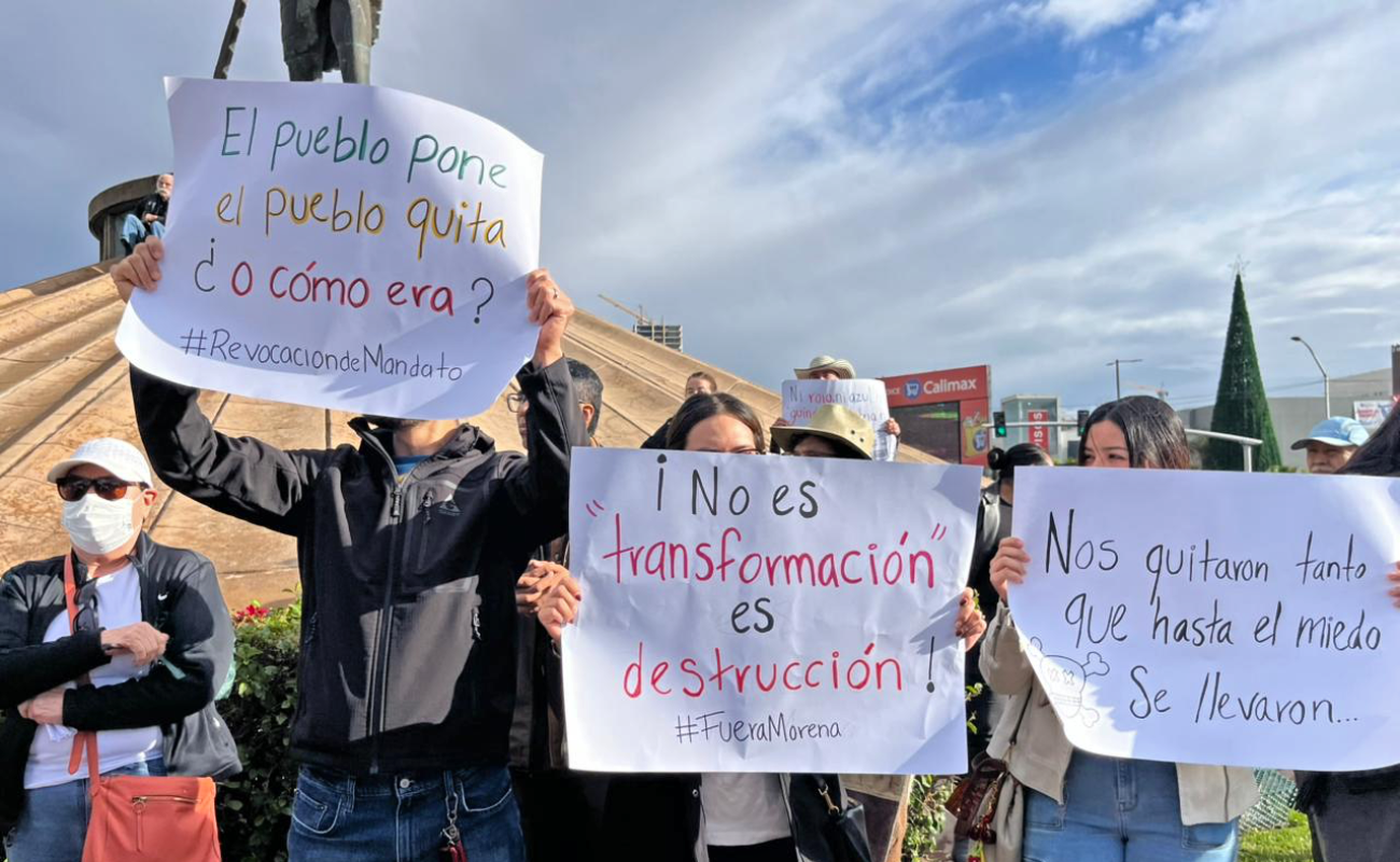 Protesta la Generación Z en la glorieta Cuauhtémoc