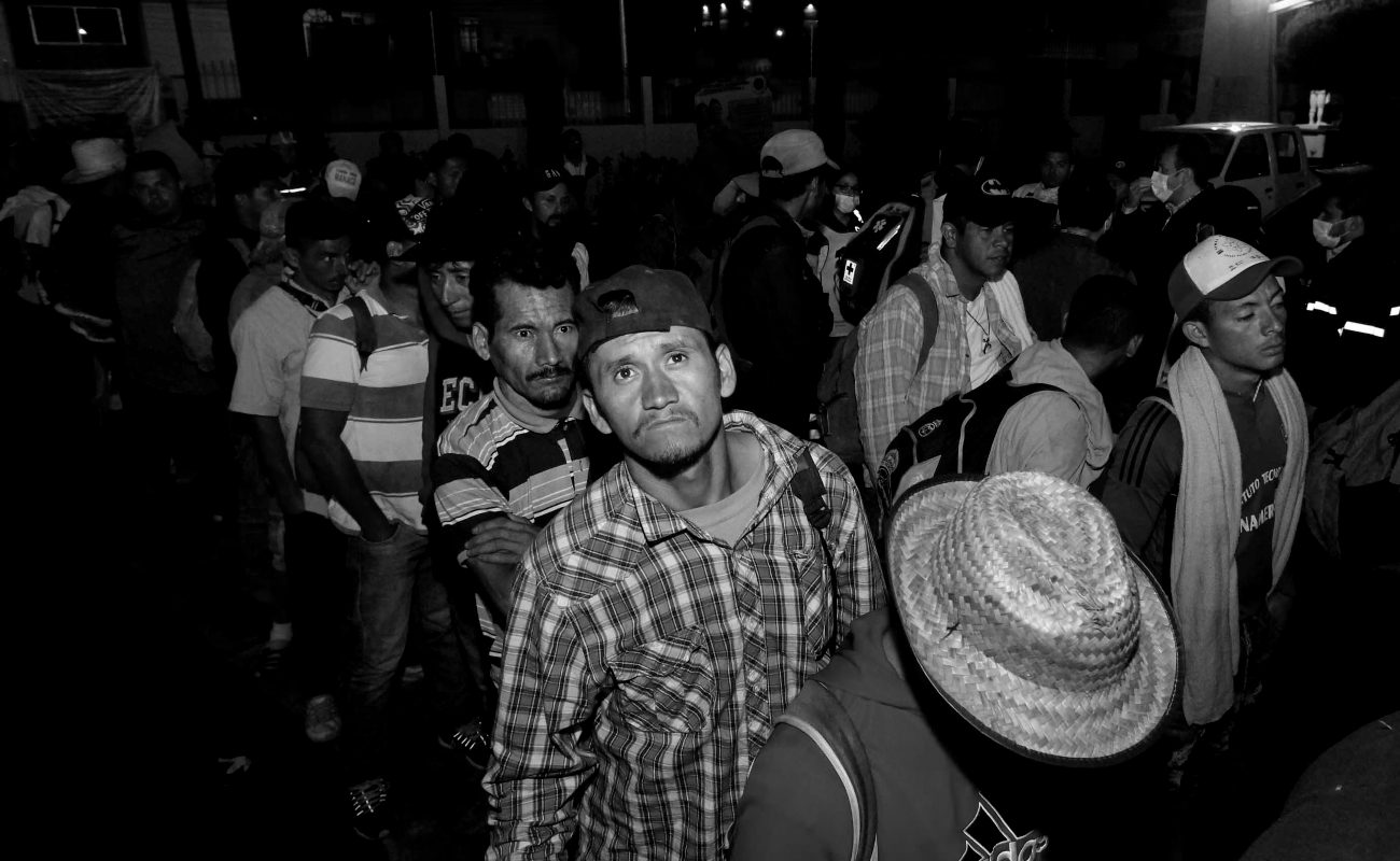 Centroamericanos son regresados a México también por Mexicali mientras esperan respuesta a su solicitud de asilo político en Estados Unidos.