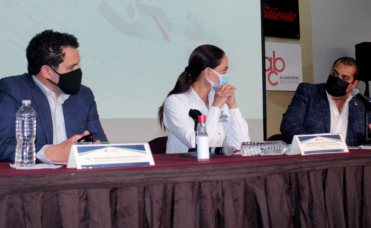 Uno de los compromisos de Canacintra es fomentar la participación ciudadana, plantearon a Lupita Jones,  inquietudes y propuestas.