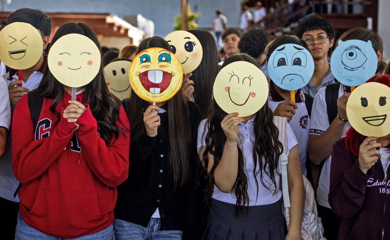 Baja California lanzó la Jornada Nacional “El ABC de las Emociones” en el CBTIS 140 de Mexicali, con la participación de 700 estudiantes.