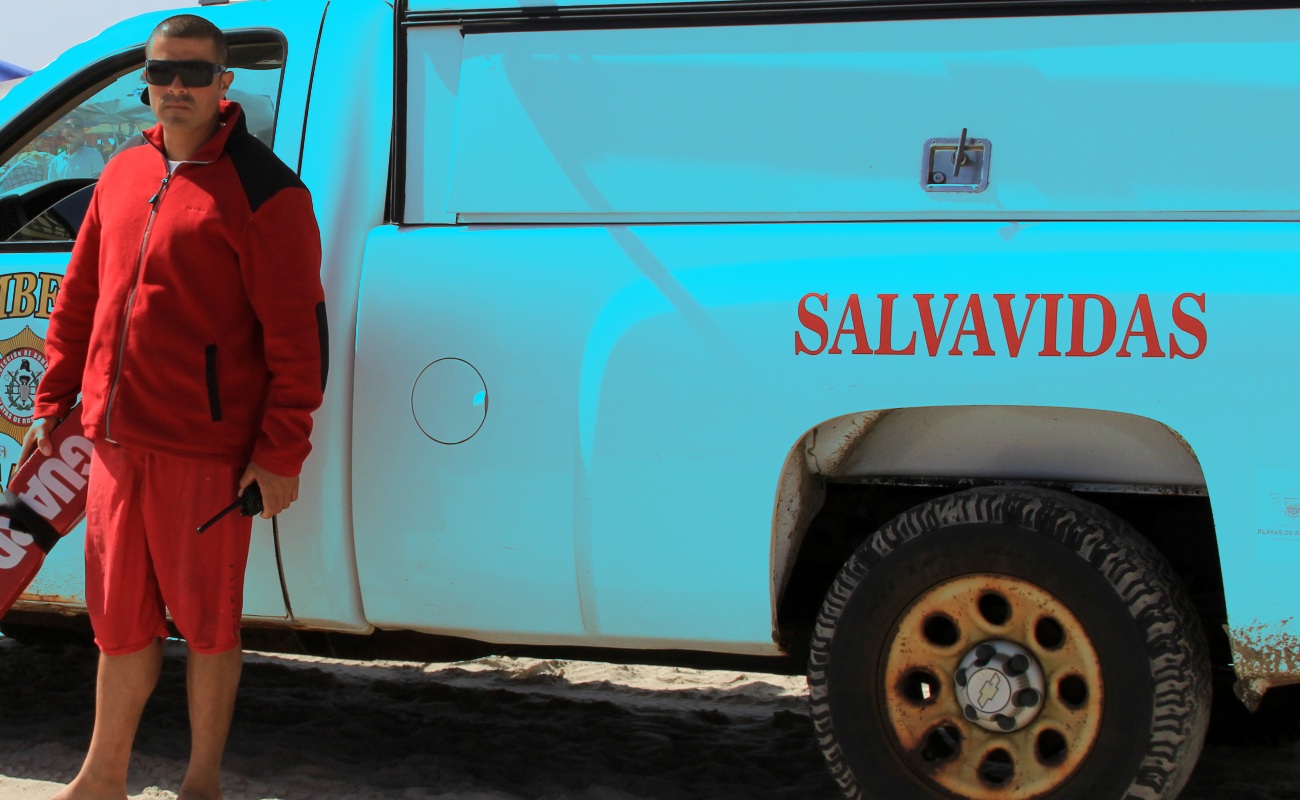 Policías municipales refuerzan la seguridad en zonas turísticas por el asueto de Semana Santa.