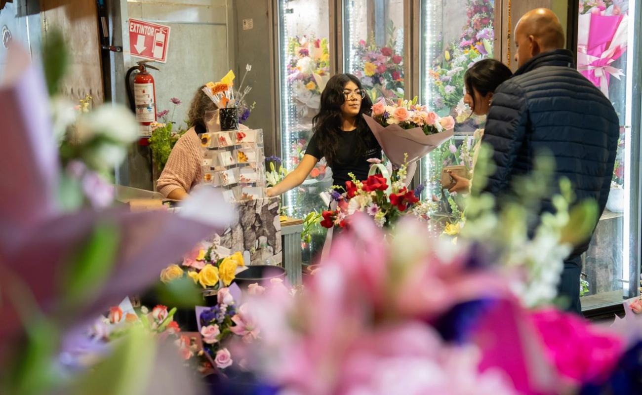 Inició venta de flores en vísperas del Día de las Madres en Tijuana