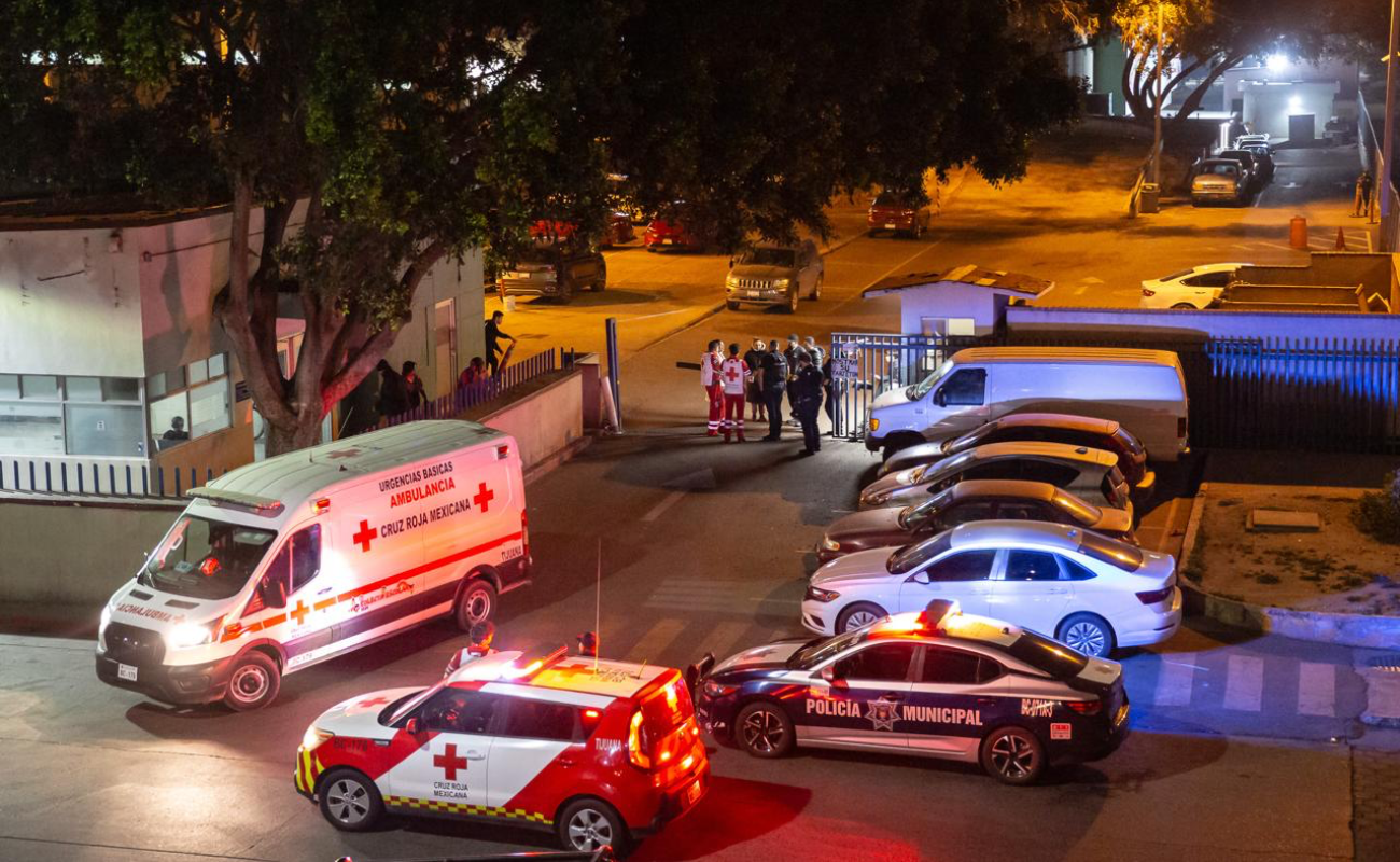 Guardias del Hospital General retienen a paramédicos de la Cruz Roja