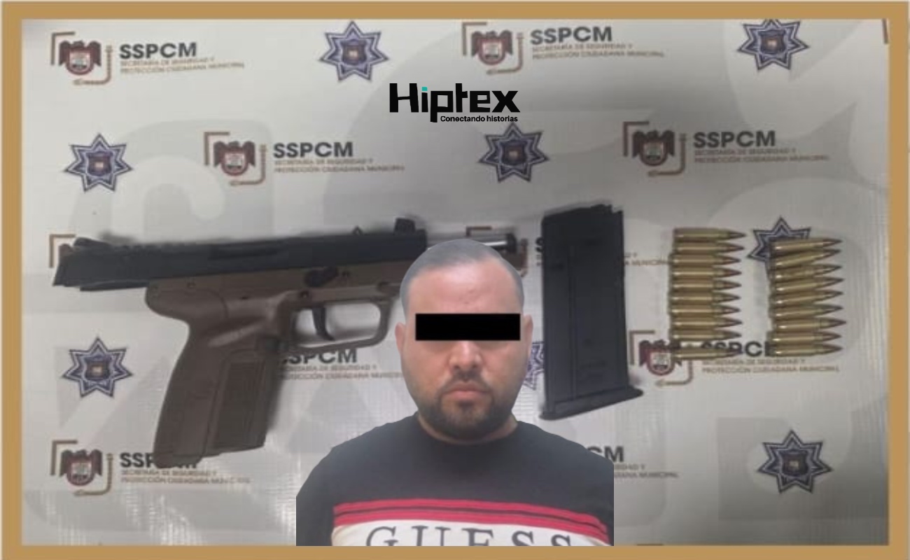 La Policía Municipal de Tijuana le aseguró a Iván Giovanni “N”, una pistola calibre 5.7 milímetros, abastecida con cartuchos útiles.