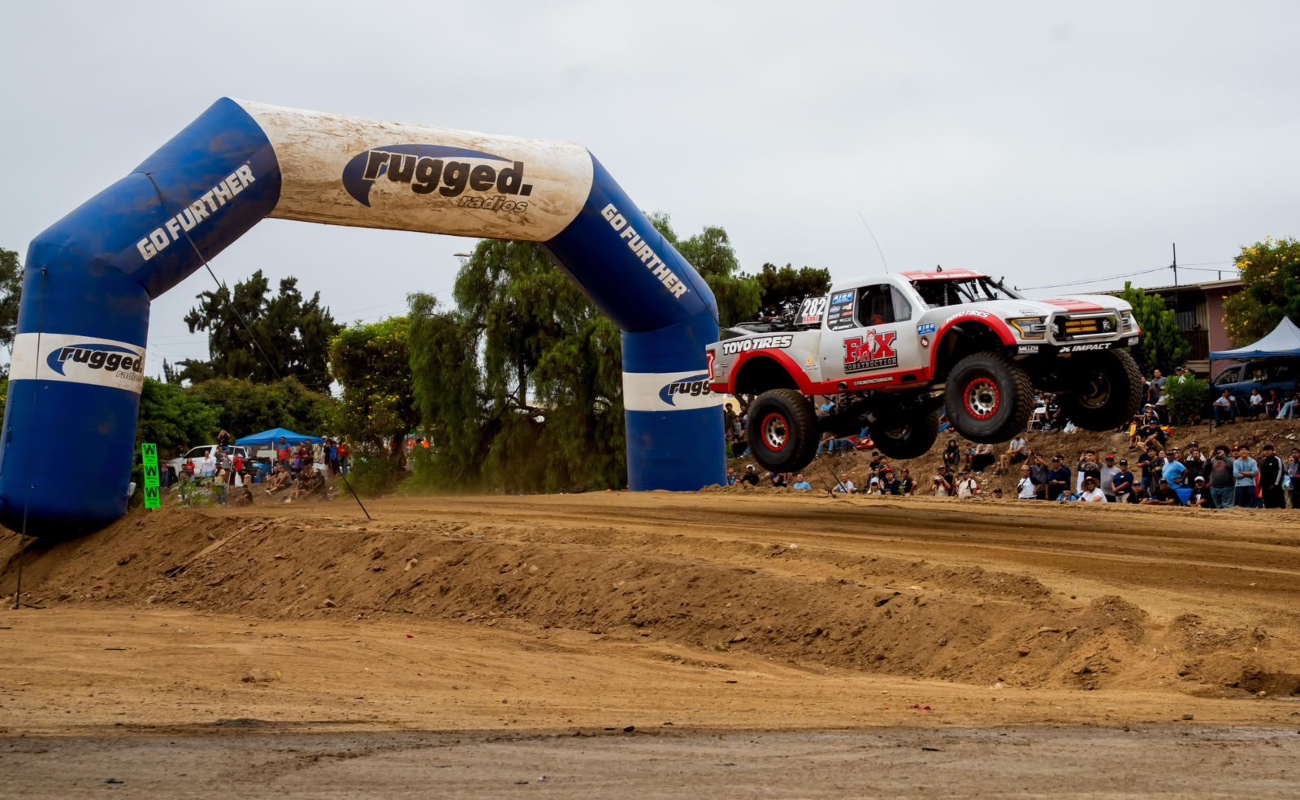 Dan banderazo a la Baja 400
