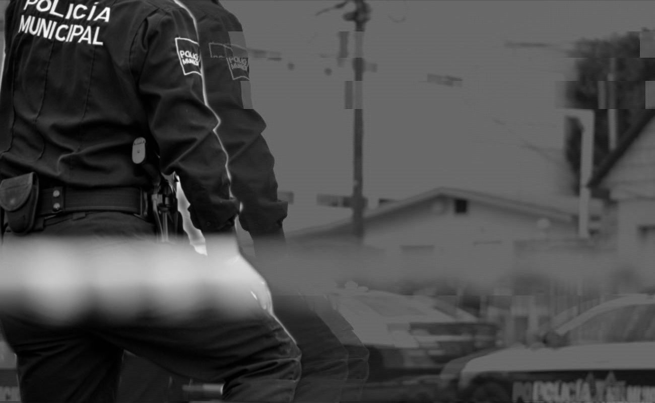 Esta mañana la Secundaria Técnica 24 se encuentra resguardada por un operativo policiaco.