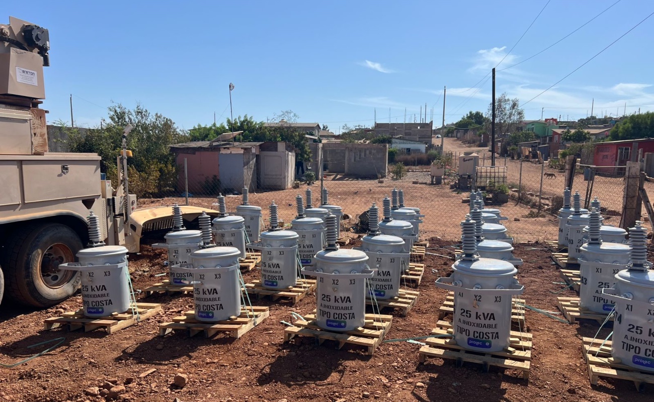Trabaja SIDURT en construcción de líneas eléctricas en San Quintín