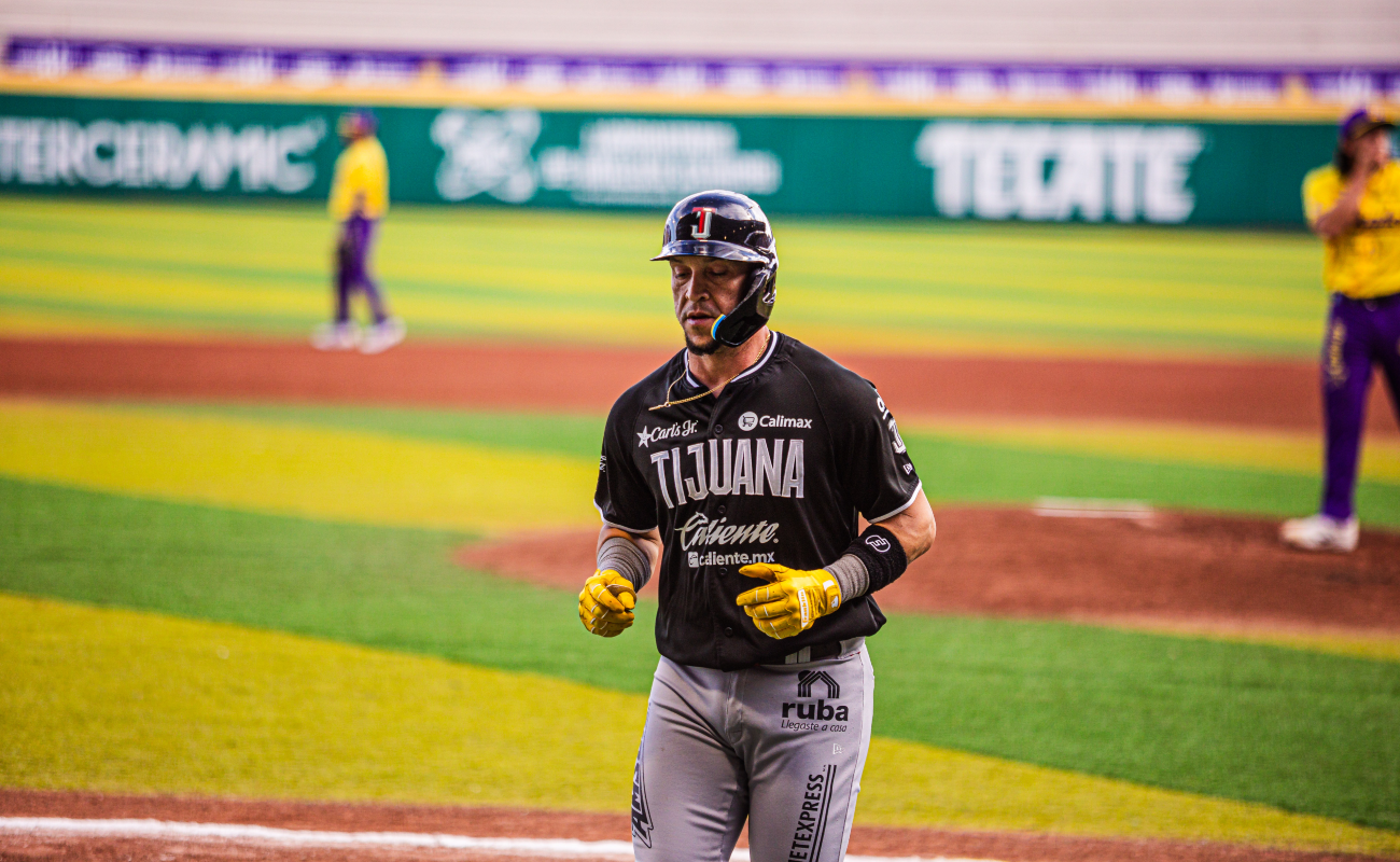 A pesar de un cuadrangular de Rafael Ortega, los astados tropezaron en el segundo de la serie con una pizarra final de 8-2.