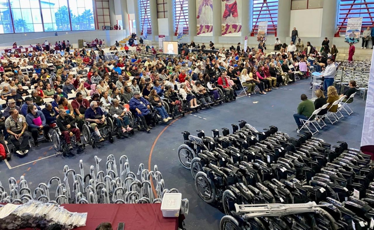 Entregan más de 800 apoyos funcionales; impulsan la autonomía e inclusión social en Tijuana
