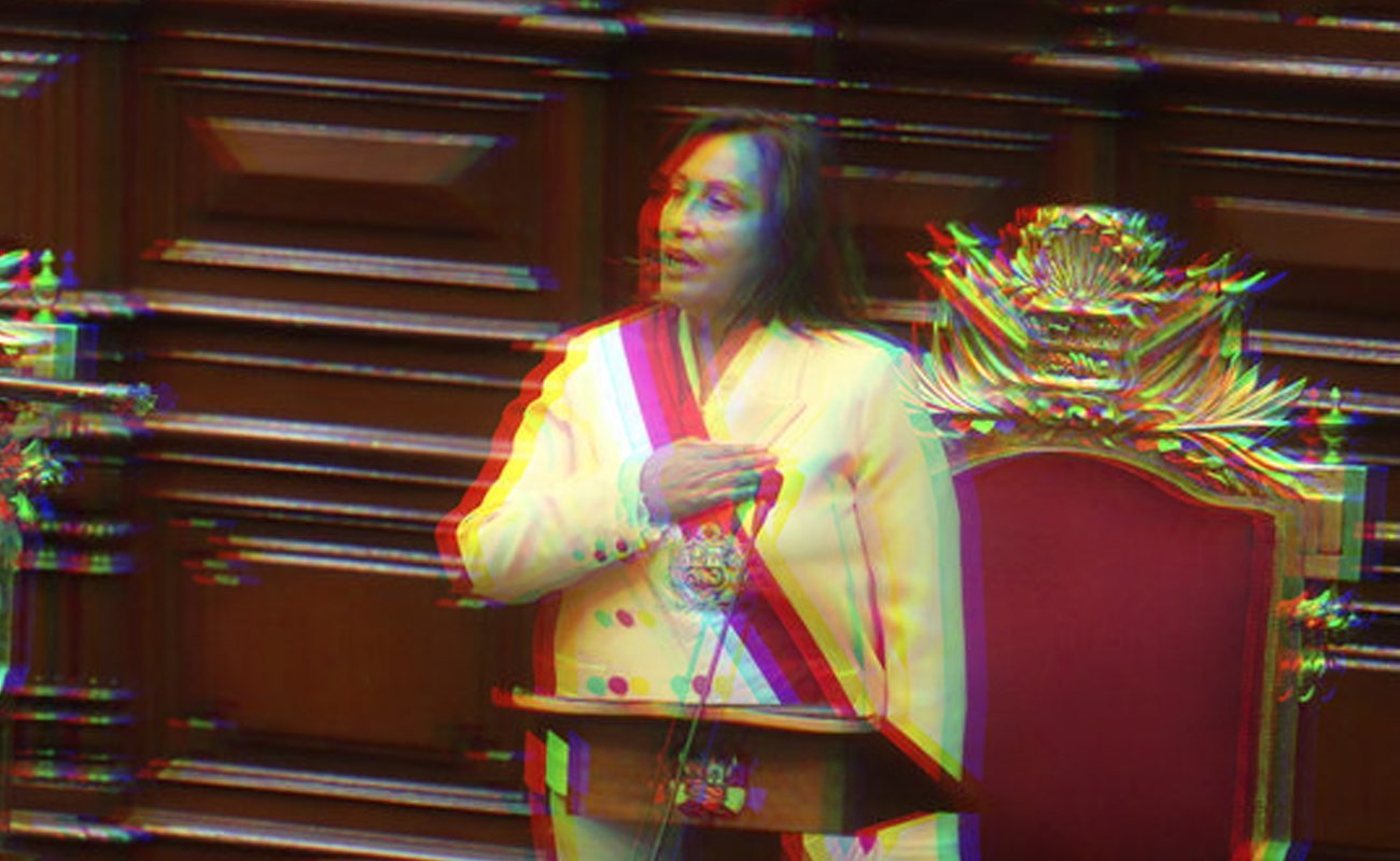 Es la primera mujer en alcanzar la presidencia en más de 200 años de la república peruana.