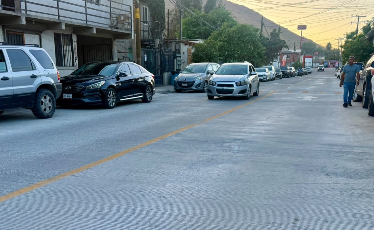 Inauguran la calle Estrada Arreguín en Jardínes del Río