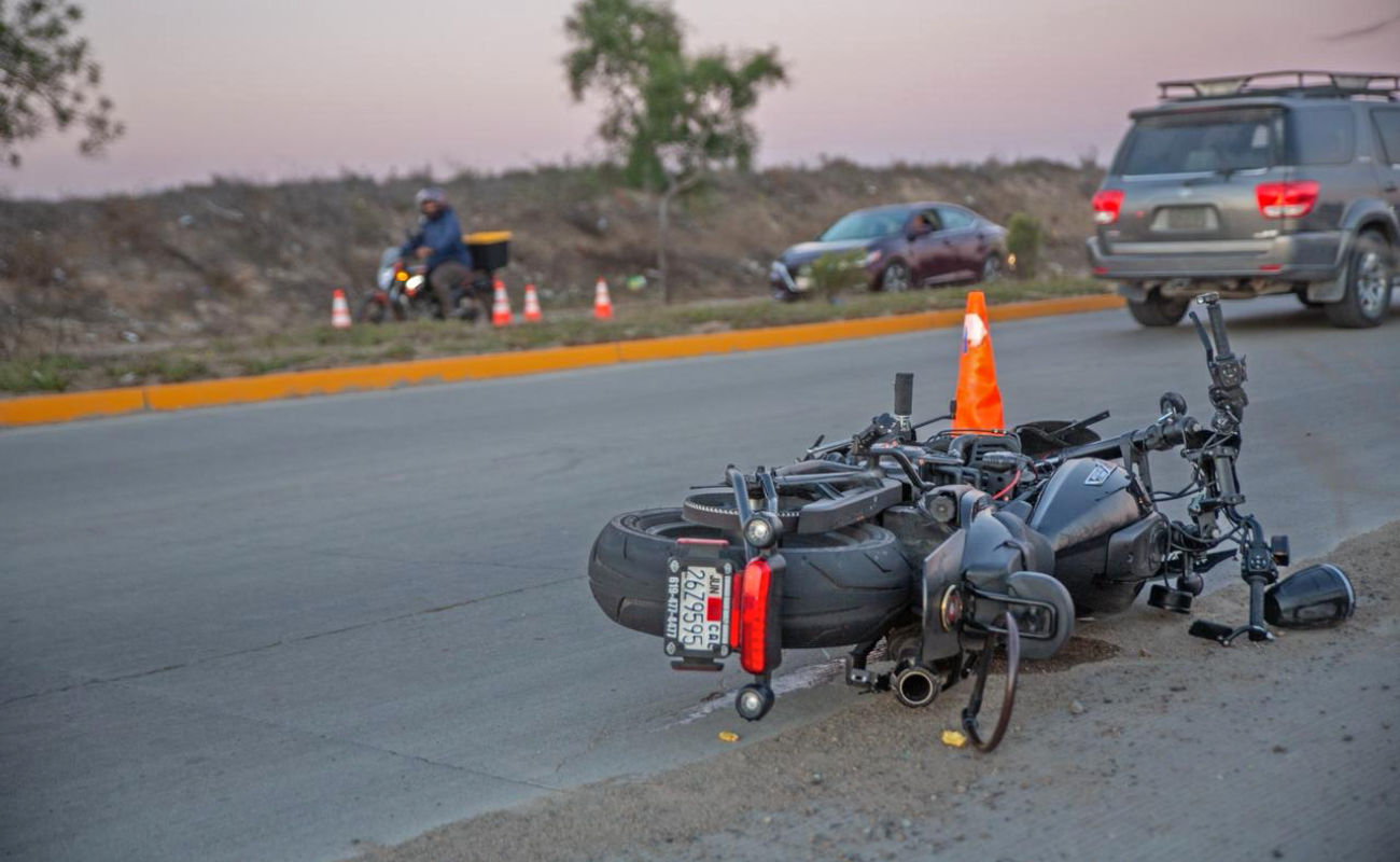 Muere hombre al ser atropellado por motocicleta