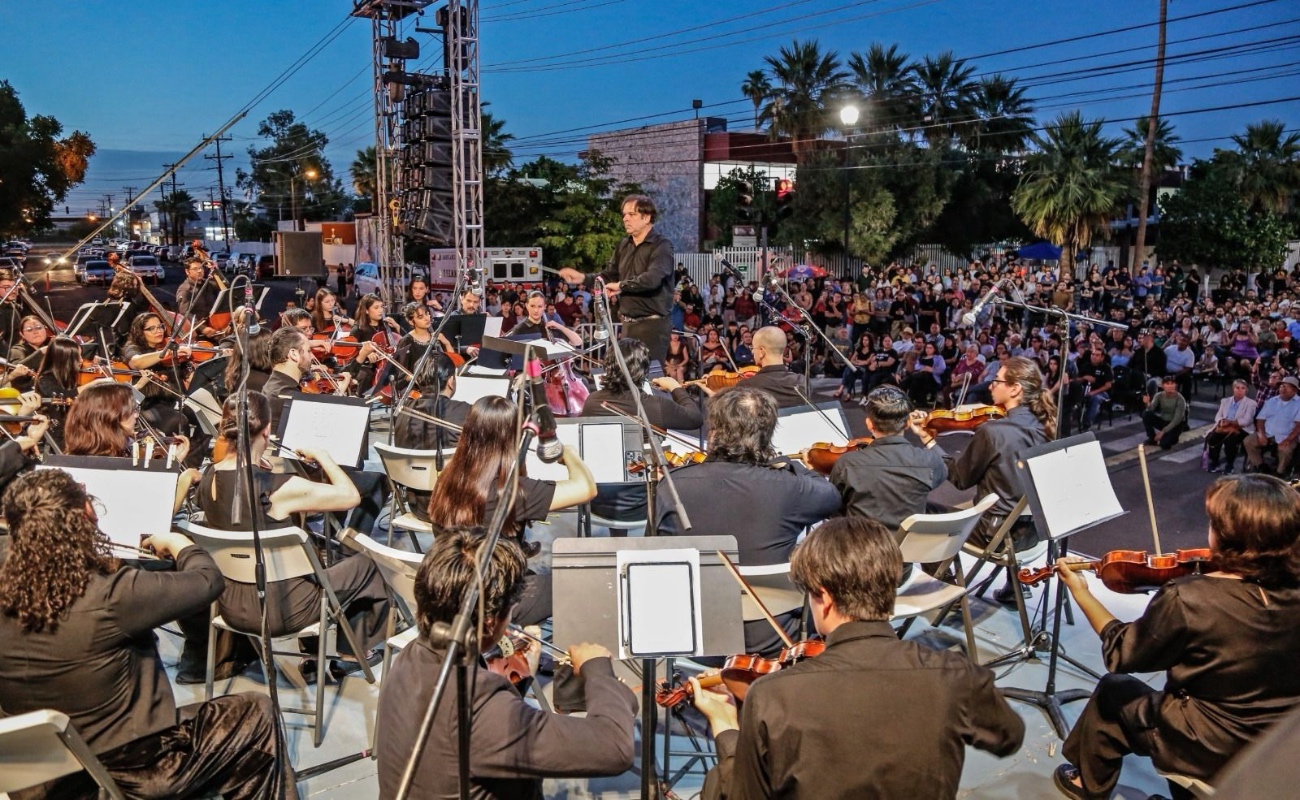 OBC celebra 50 años de la biblioteca pública central estatal con concierto sinfónico