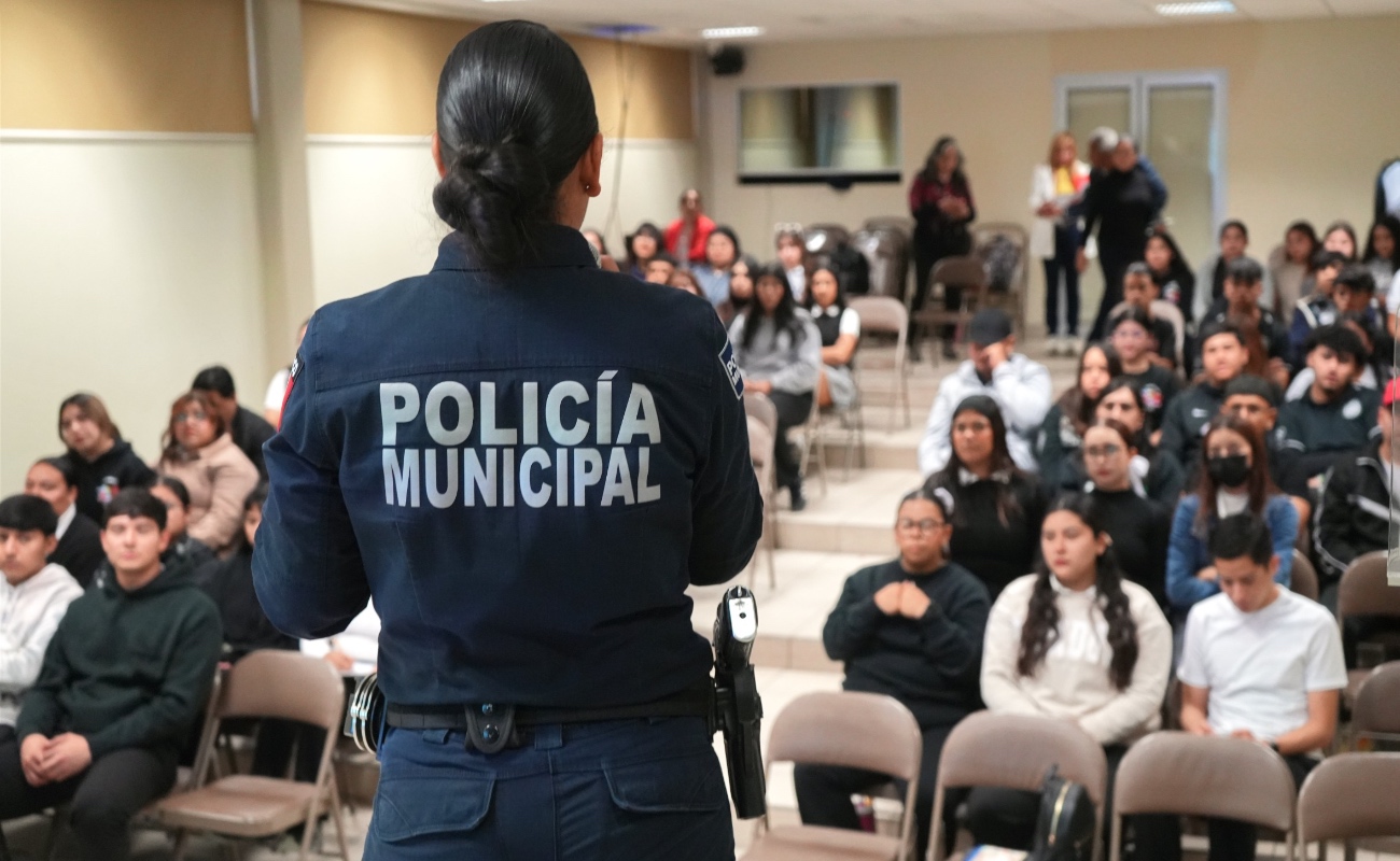 Orientaron a un total de 90 estudiantes de diversas licenciaturas.