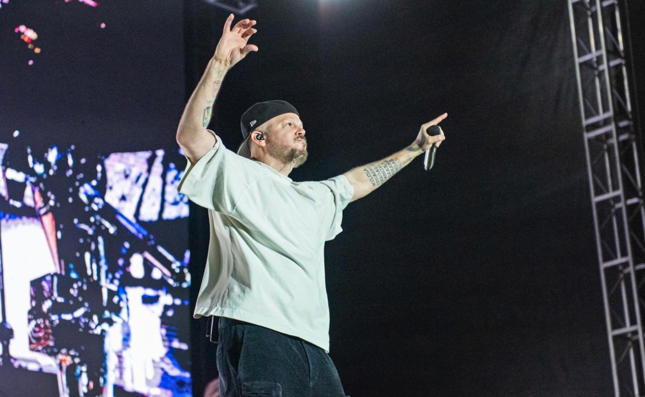 Cantan miles con Residente en concierto gratuito