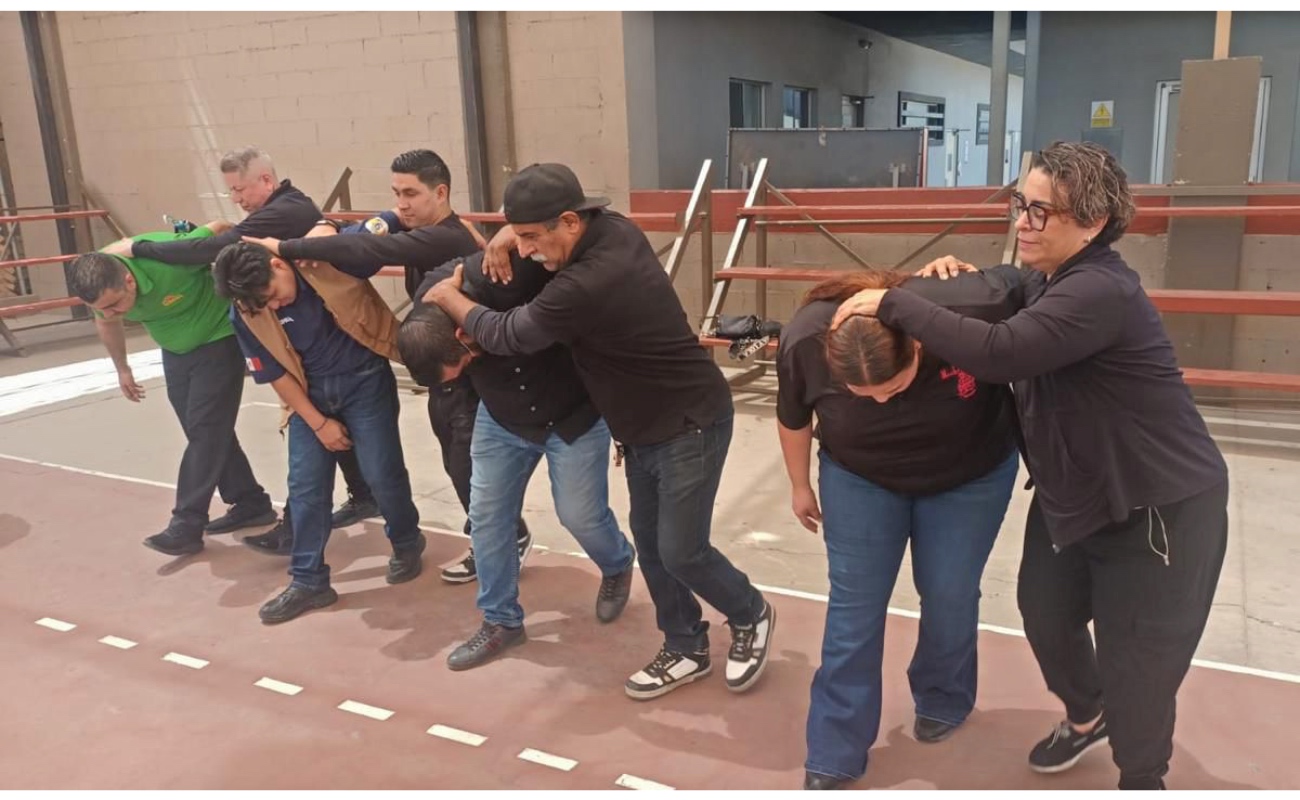 La SSCBC capacitó a 15 personas encargadas de seguridad en bares y restaurantes de Mexicali.