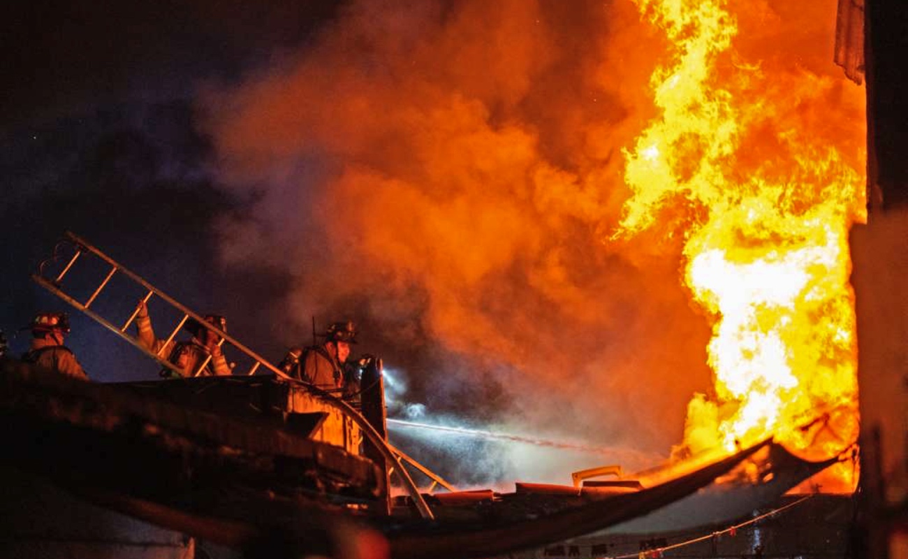 Incendio consume casa en la colonia Montes Olímpicos