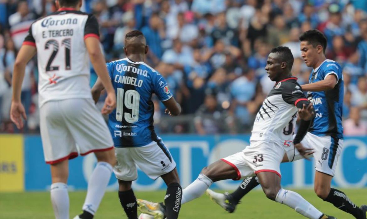Lobos BUAP golea y humilla a Querétaro