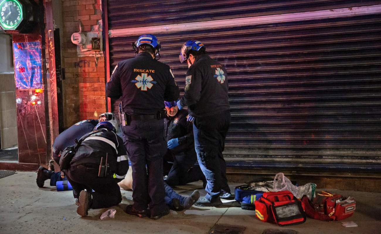 Atienden a hombre por sobredosis en la Zona Norte