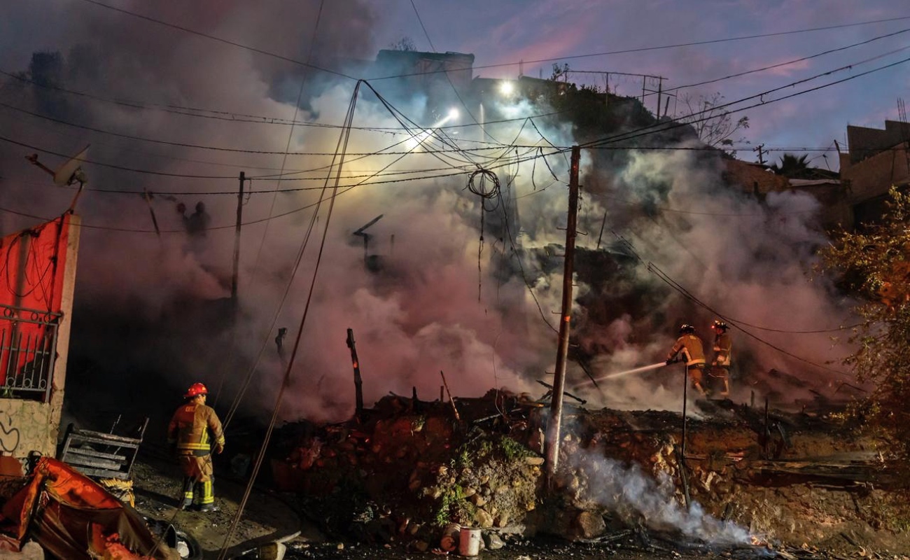 Consume incendio vivienda en la colonia Ciudad Jardín