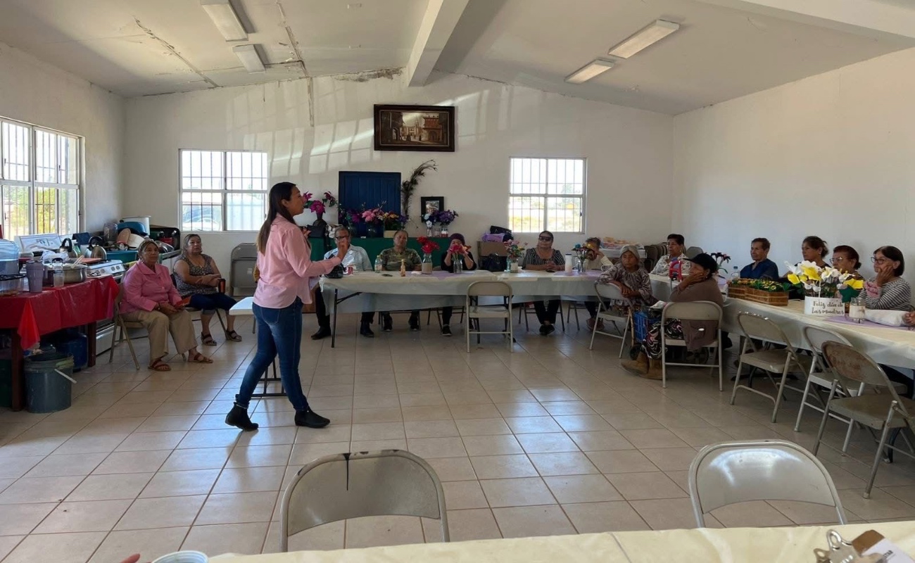 En el poblado Chula Vista, se impartió una plática dirigida al grupo de la tercera edad Rayitos del Sol