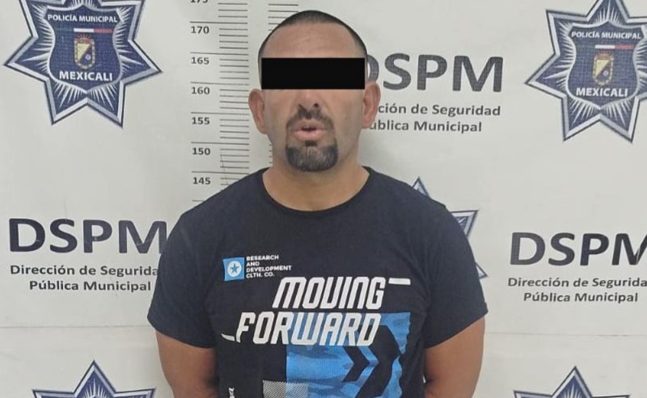 Policía Municipal de Mexicali detuvo a Ricardo “N” por presunto robo a transeúnte.