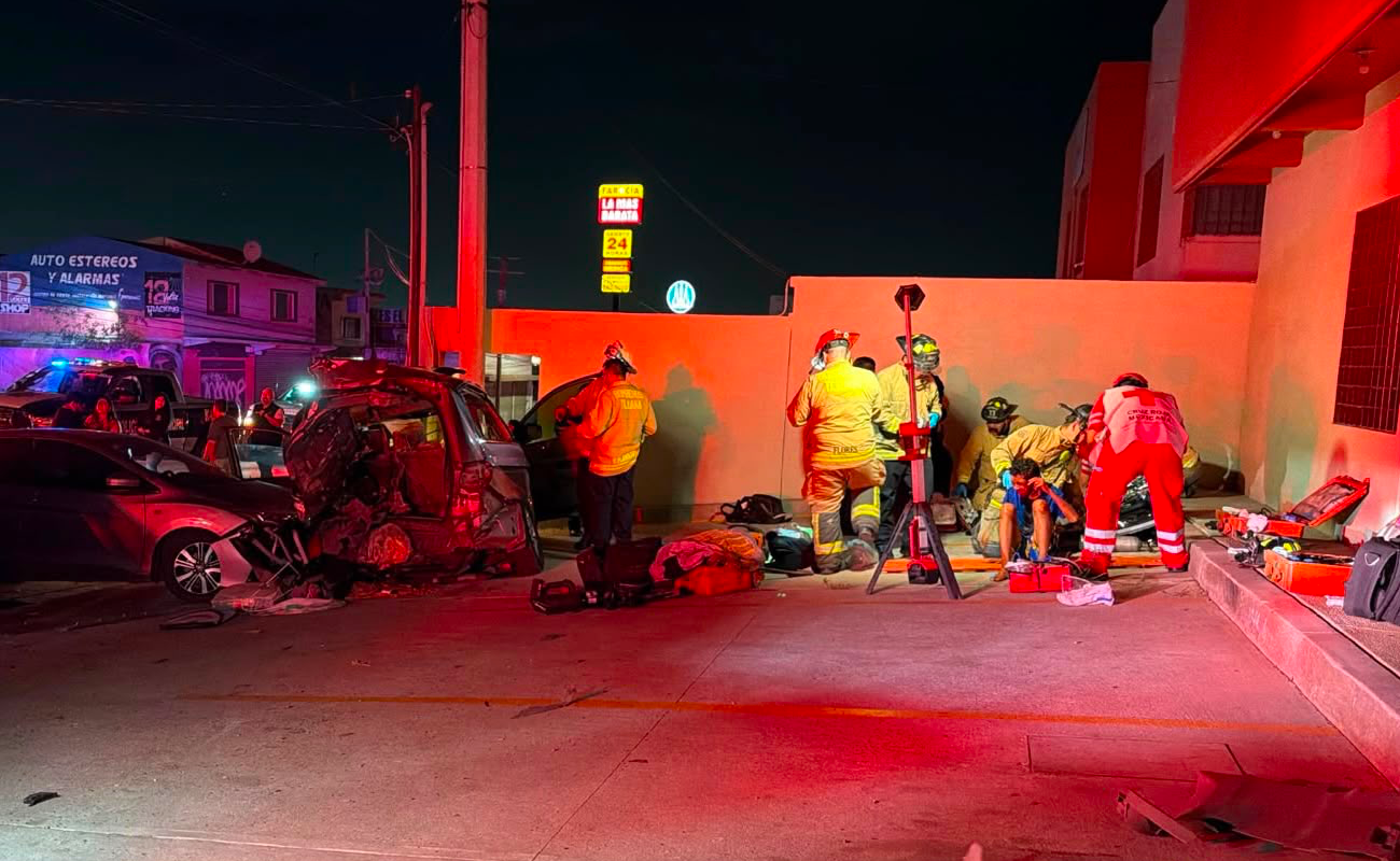 Aparatoso accidente deja una persona sin vida y varios lesionados