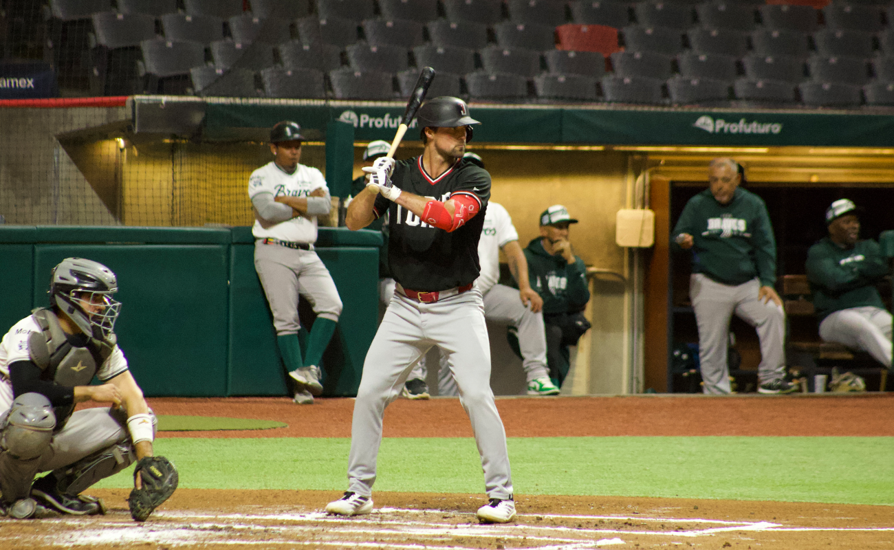 Toros cae por la mínima ante Bravos en gran duelo de pitcheo