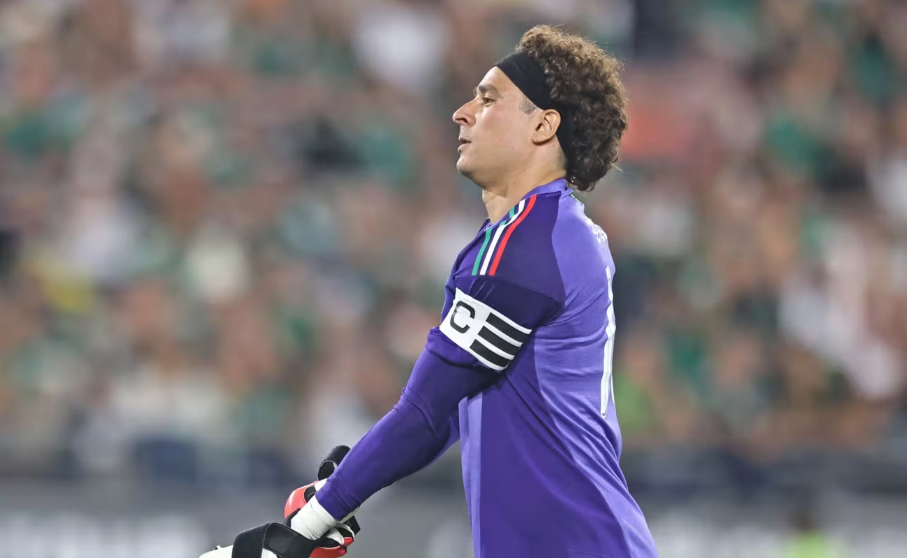 Guillermo Ocho en la fase final en la Selección Mexicana.