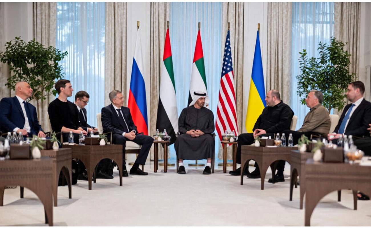 Rusia y Ucrania reanudan negociaciones de paz en Abu Dabi en medio de nuevos ataques y tensiones militares