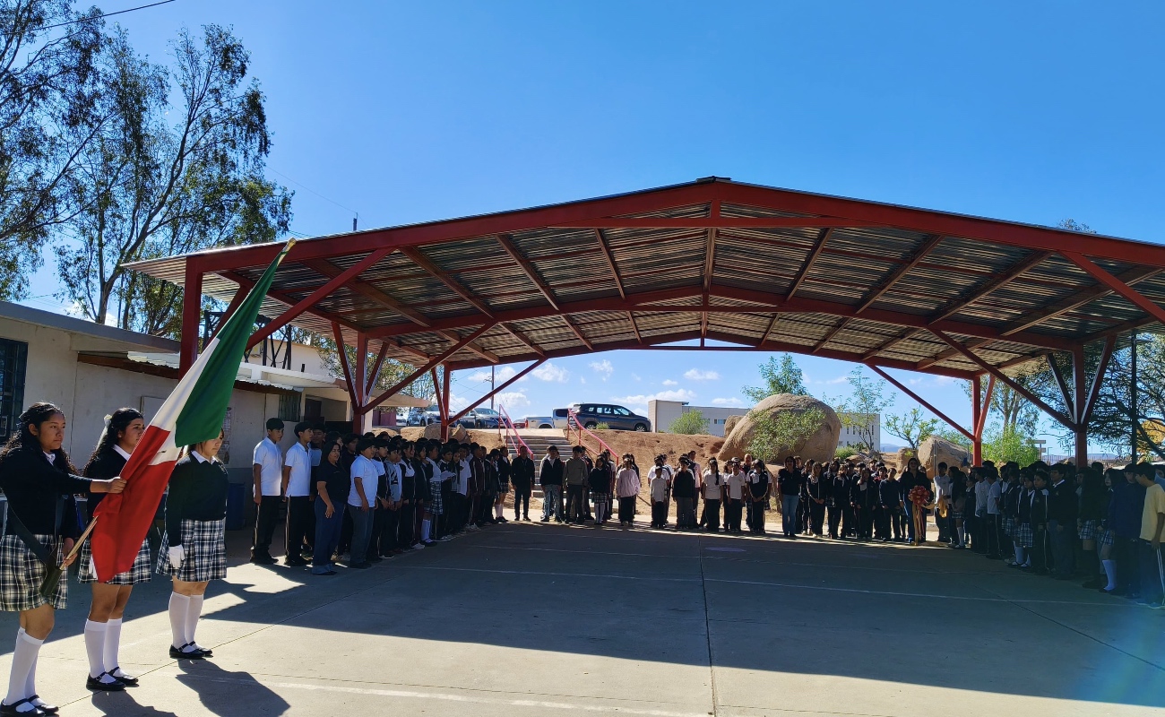 Inauguran techumbre en la Telesecundaria 36 “Jaime Nunó” en Tecate
