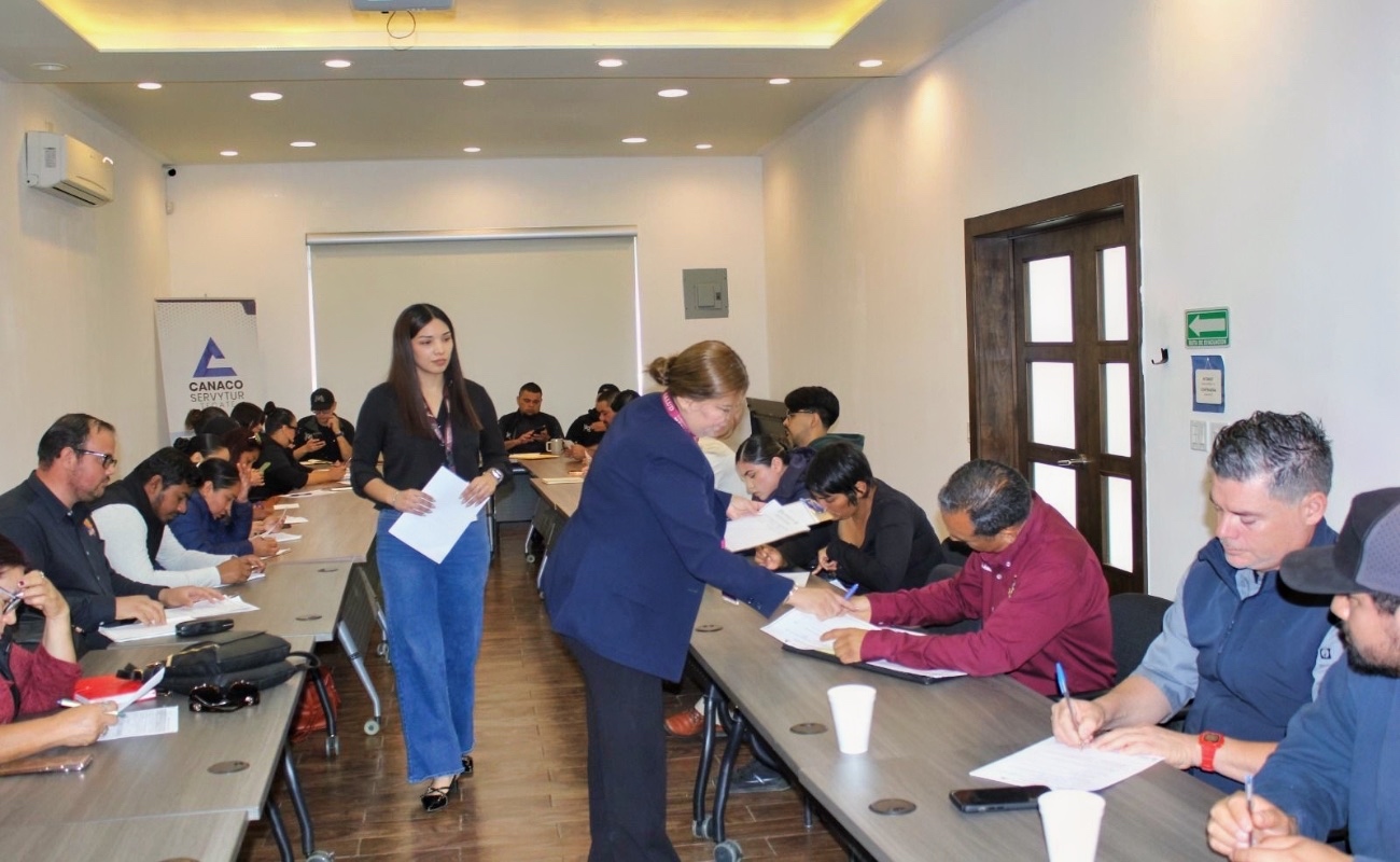 Instruye COEPRIS BC a restaurantes de Tecate sobre importancia de la inocuidad alimentaria