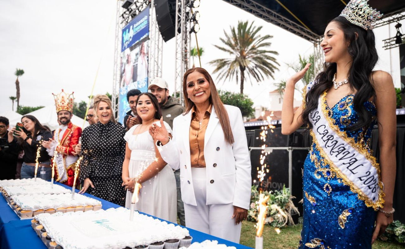 Encabeza Claudia Agatón celebración del 144 aniversario de Ensenada
