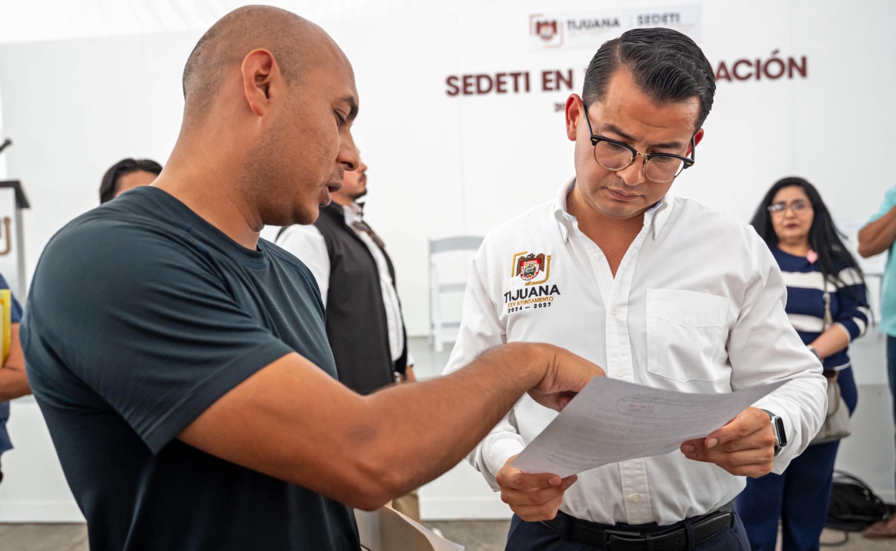 Entregan 285 créditos para impulsar el desarrollo económico de Tijuana