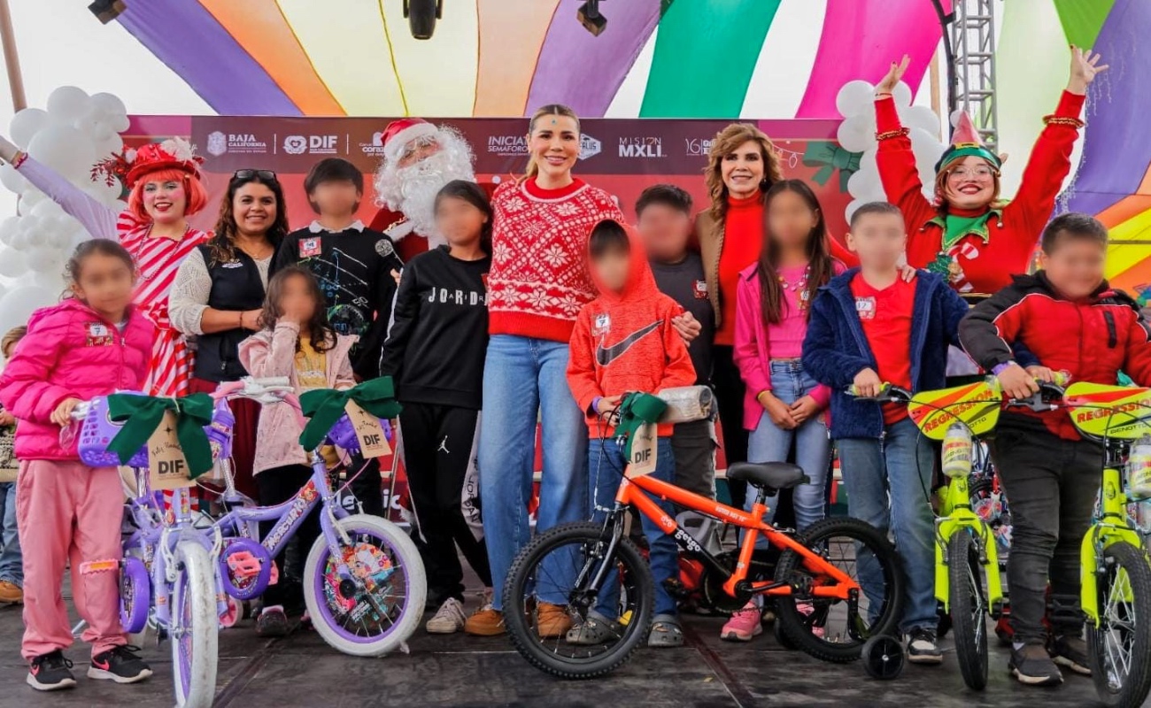 Entrega Marina del Pilar regalos a menores que viven en albergues del DIF BC