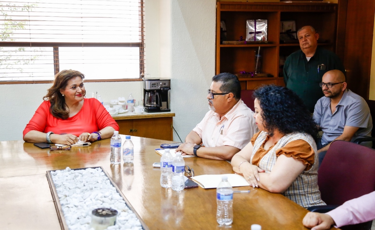 Reconoce la importancia de garantizar condiciones laborales adecuadas y atender los compromisos con los trabajadores de Cultura BC.