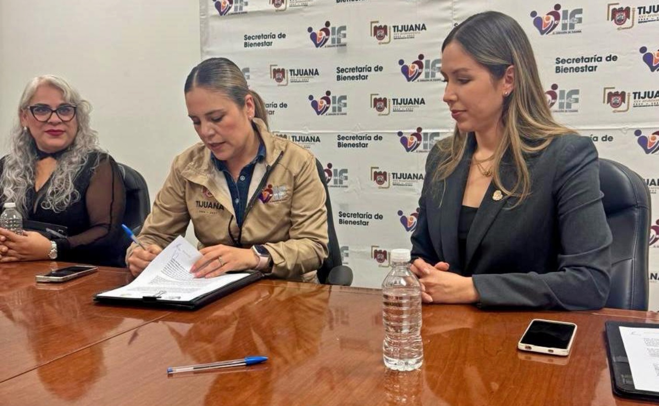 La Barra de Abogadas Lic. María Sandoval de Zarco y el DIF Tijuana firmaron un convenio para colaborar en beneficio de las familias tijuanenses.