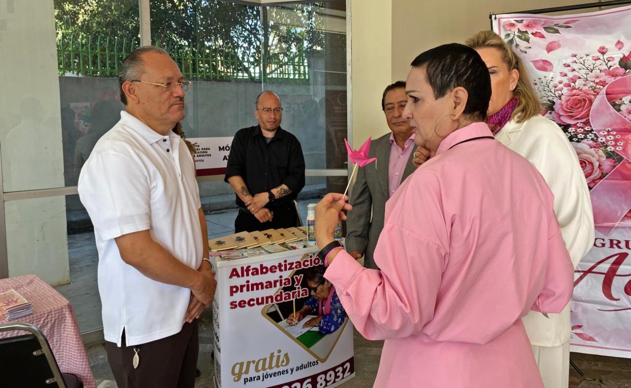 Jesús García Castro, aspirante a coordinador de la Cuarta Transformación en Tijuana, asistió al evento “Belleza Rosa 10” de Turbantes Oncológicos y Adelante.