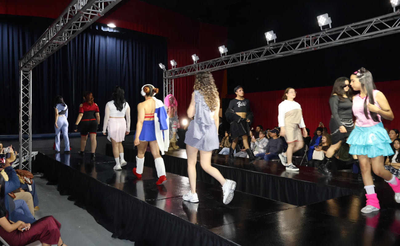 Exhiben talento emergente en el “Cierre de Modas” UDCI