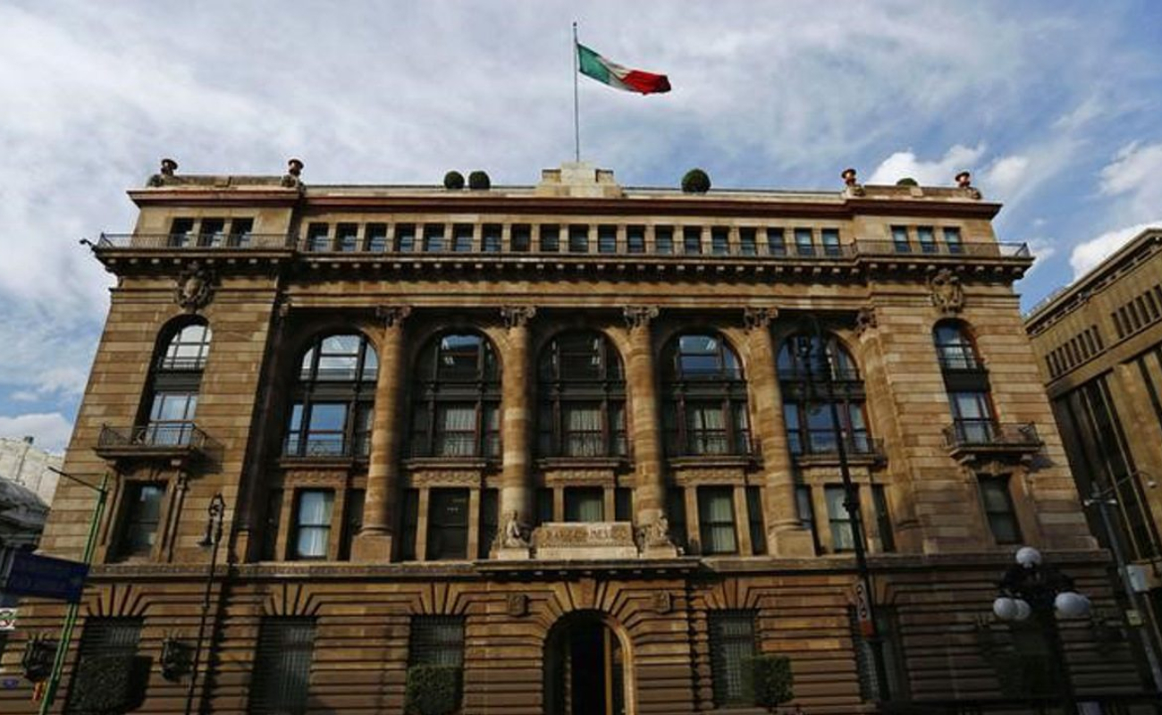 En mayo, instituciones financieras y el Banco de México, lograron evitar el ataque y el cual provocaría un robo mayor; oficialmente se reconoció una pérdida de 300 millones de pesos