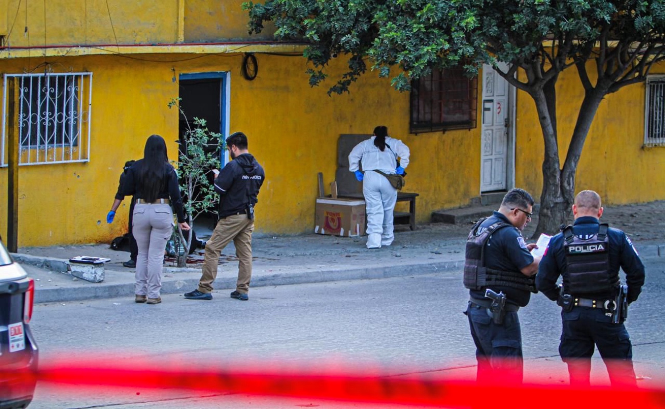 En la escena fueron localizados diversos indicios balísticos.